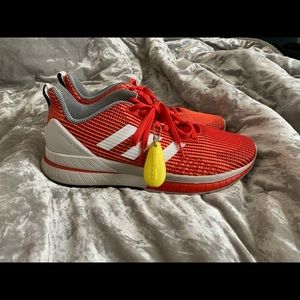 Adidas Questar TND.